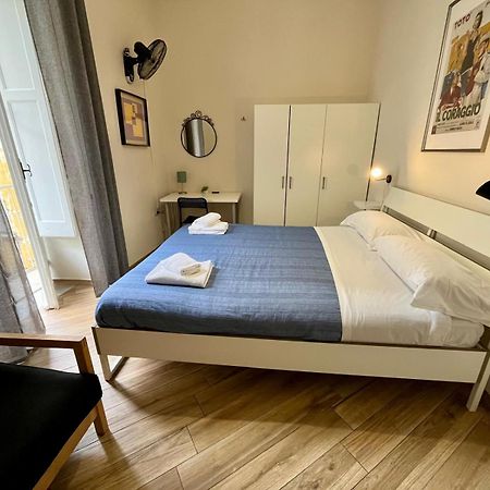 Guesthouse Marcanto - Duomo Наполи Екстериор снимка