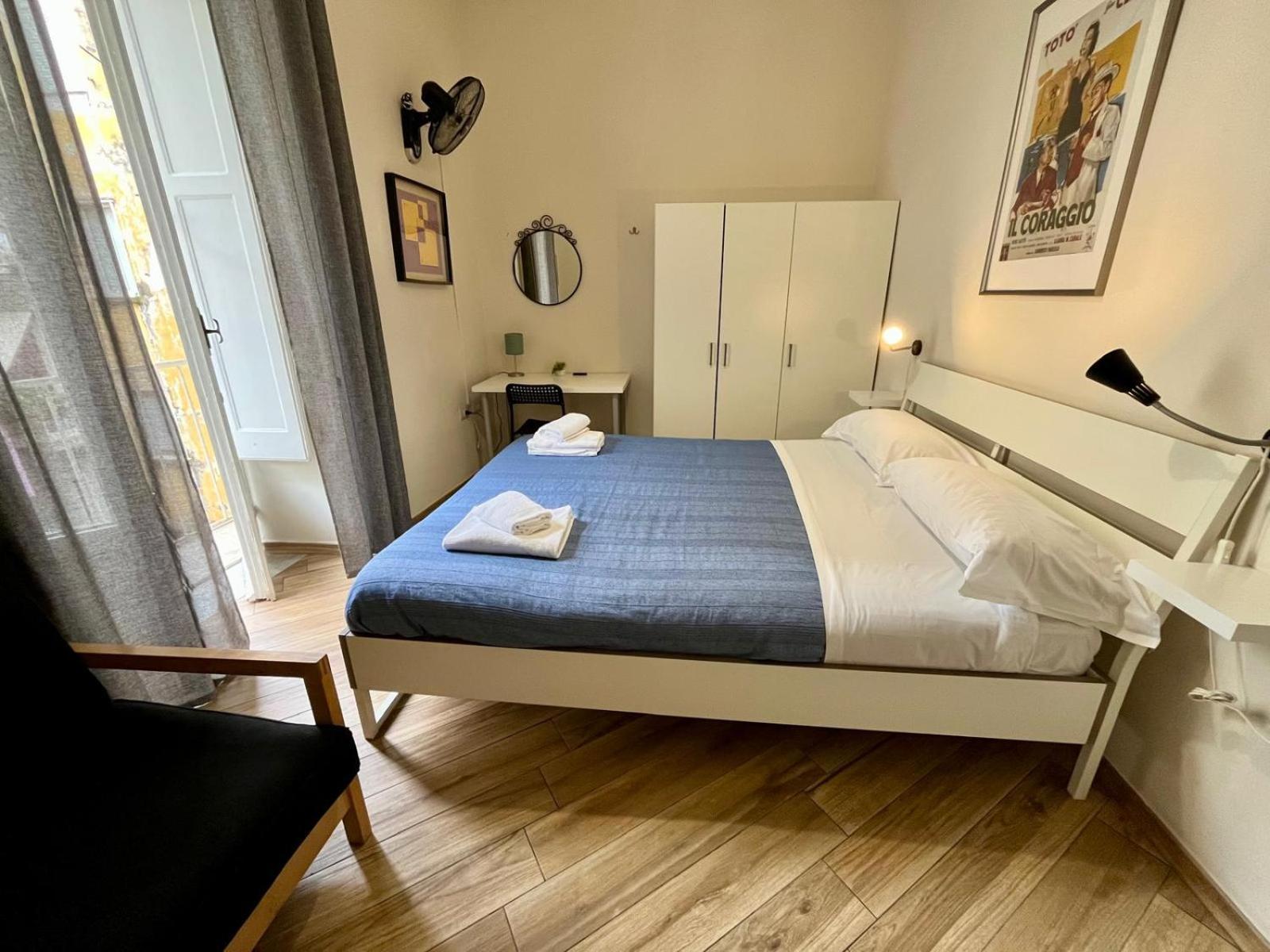 Guesthouse Marcanto - Duomo Наполи Екстериор снимка