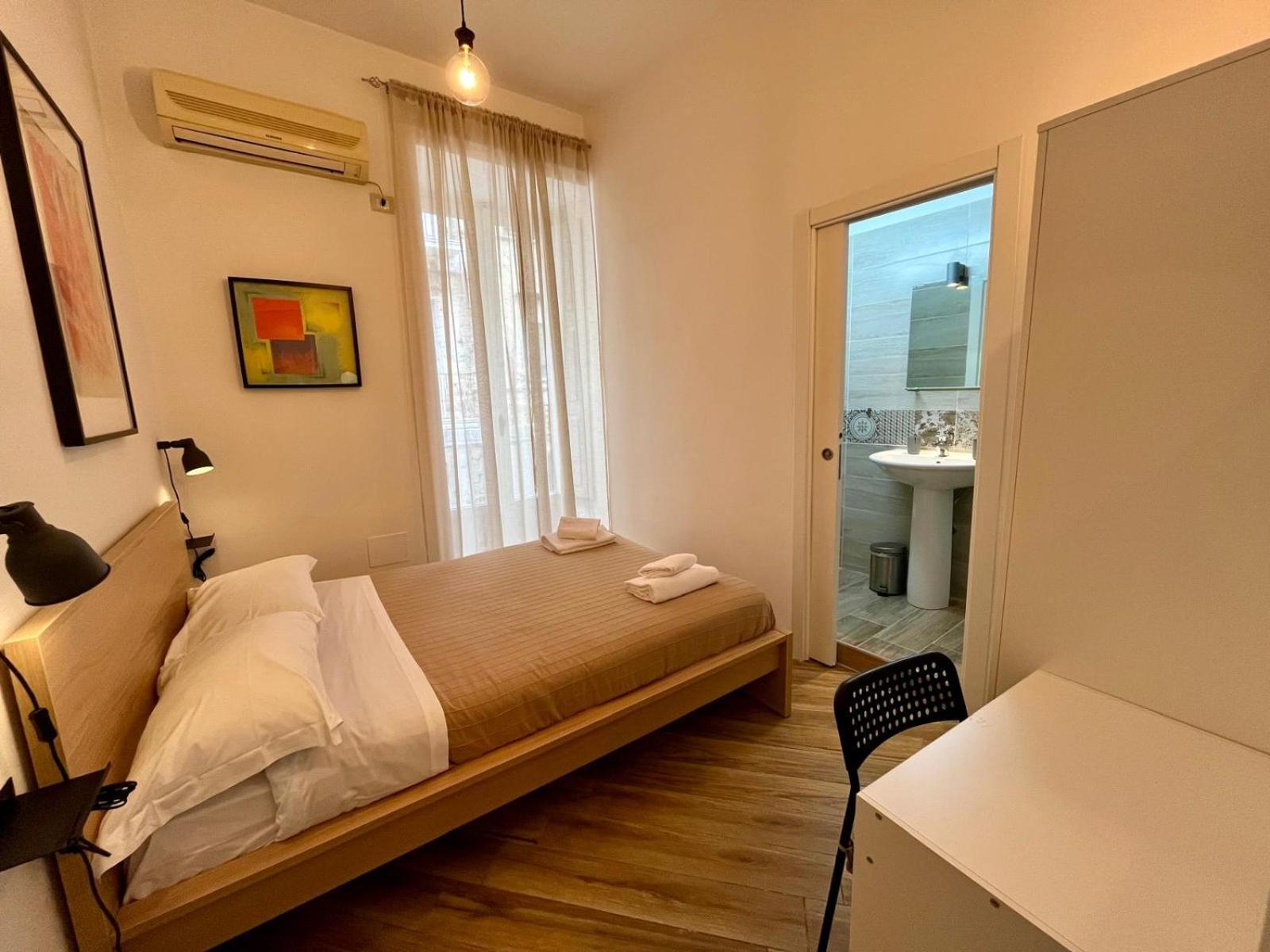 Guesthouse Marcanto - Duomo Наполи Екстериор снимка