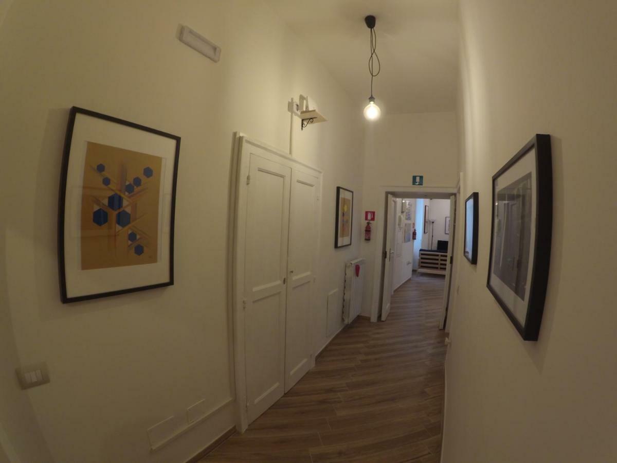Guesthouse Marcanto - Duomo Наполи Екстериор снимка